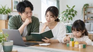子どもの英語サービスの費用を一緒に確認する保護者のイメージ（AI生成）